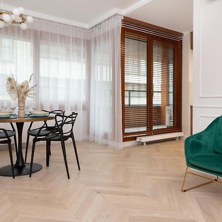 Lux Apartment Niemcewicza With Ac & Balcony Warsaw Ochota By Noclegi Renters Eksteriør bilde