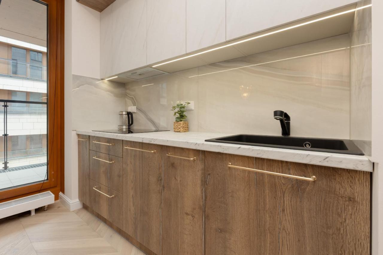 Lux Apartment Niemcewicza With Ac & Balcony Warsaw Ochota By Noclegi Renters Eksteriør bilde