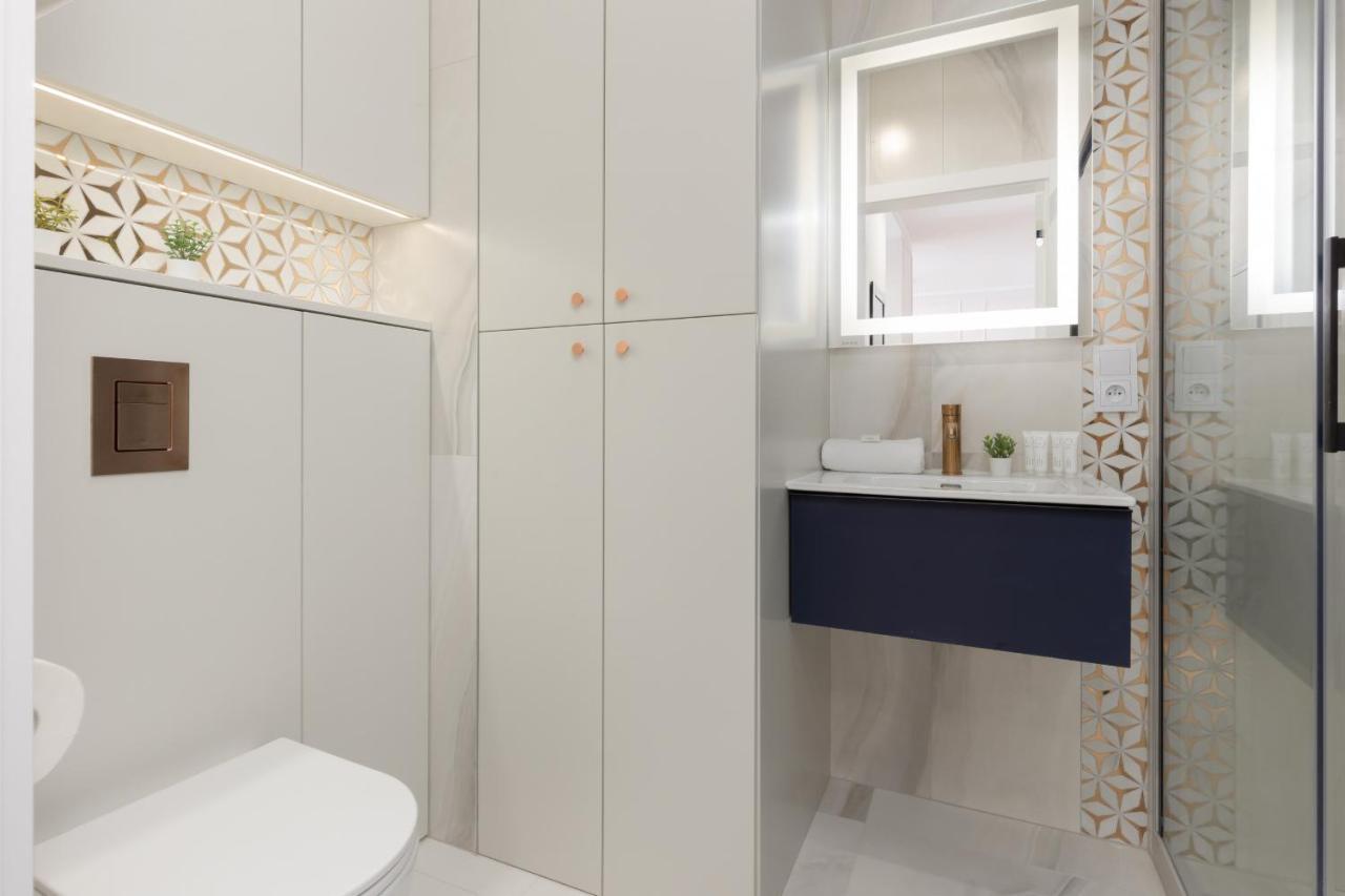 Lux Apartment Niemcewicza With Ac & Balcony Warsaw Ochota By Noclegi Renters Eksteriør bilde